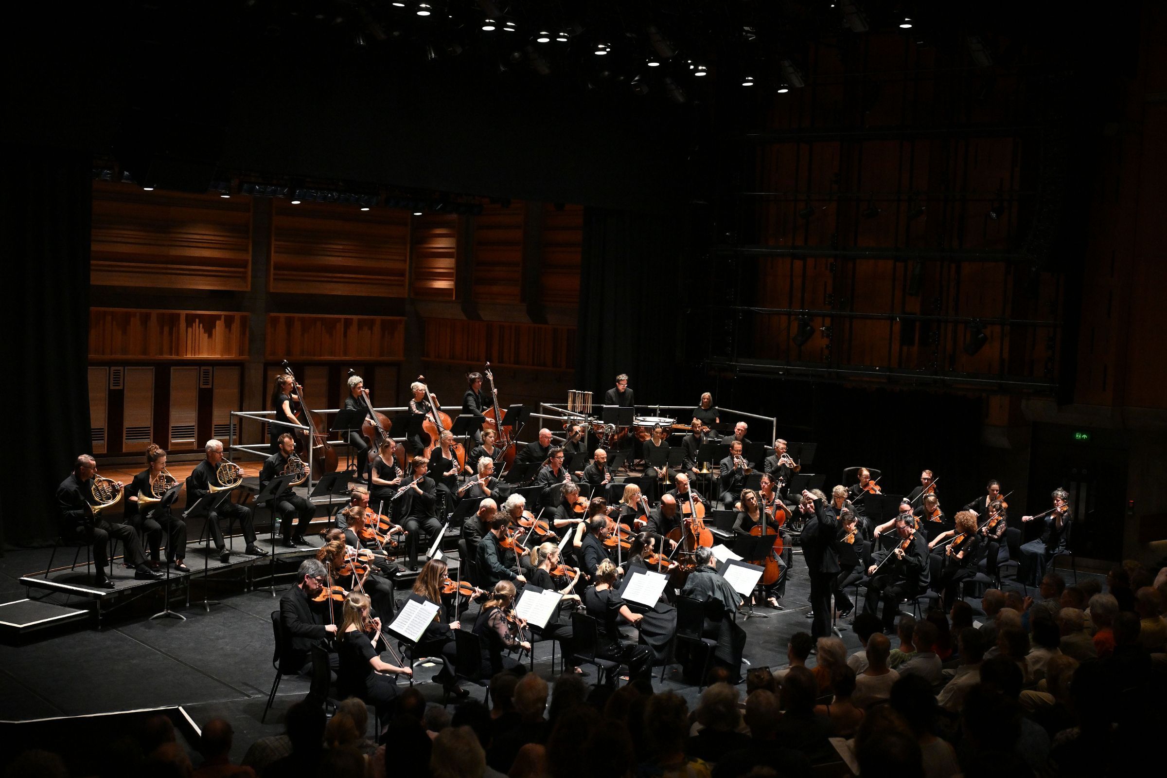 Maxim Emelyanychev conducts the Orchestra of the Age of Enlightenment © Mark Allan