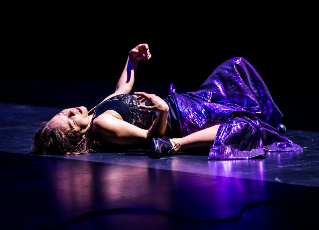Rocío Molina in <i>Calentamiento</i> © Simone Fratini