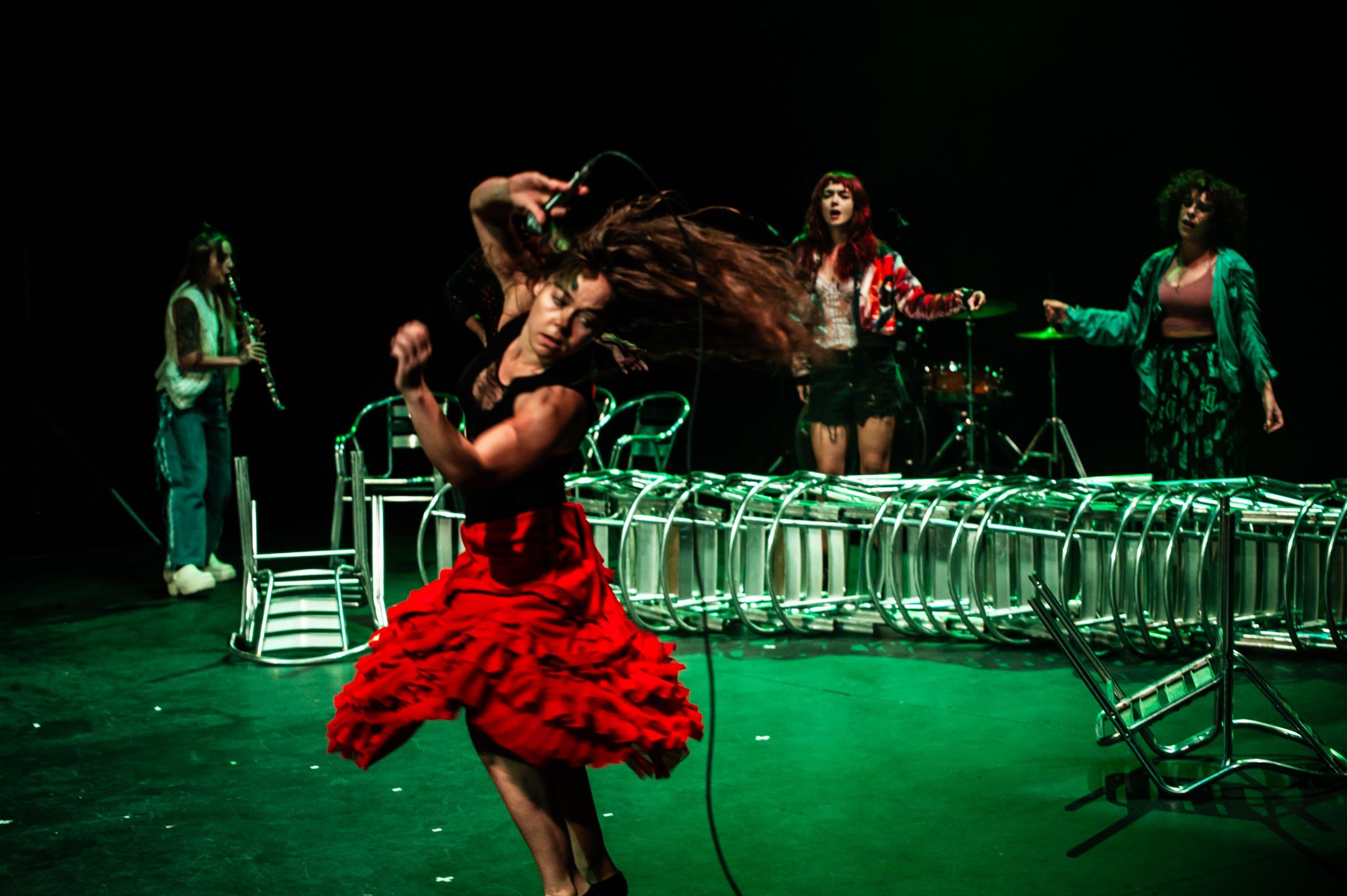 Rocío Molina in <i>Calentamiento</i> © Simone Fratini
