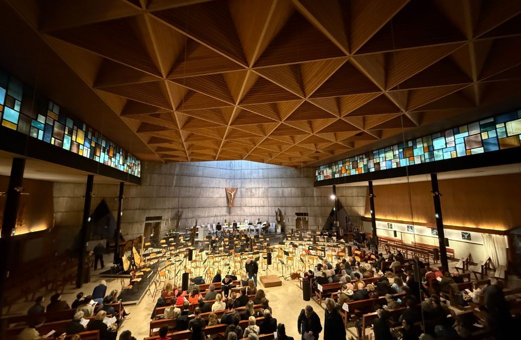 Before the concert: Ondes Plurielles in Saint-Marcel Church © Rémi Monti / Bachtrack