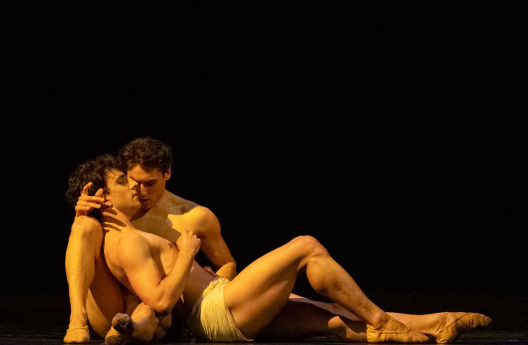 Alessandro Cascioli and Alessandro Casà in Mauro Bigonzetti’s <i>Caravaggio</i> © Rosellina Garbo