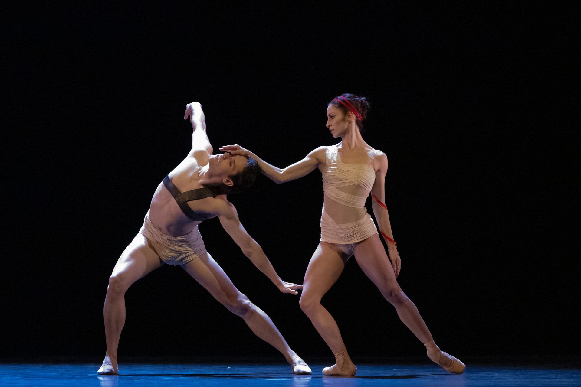 Alessandro Casà and Martina Pasinotti in Mauro Bigonzetti’s <i>Caravaggio</i> © Rosellina Garbo