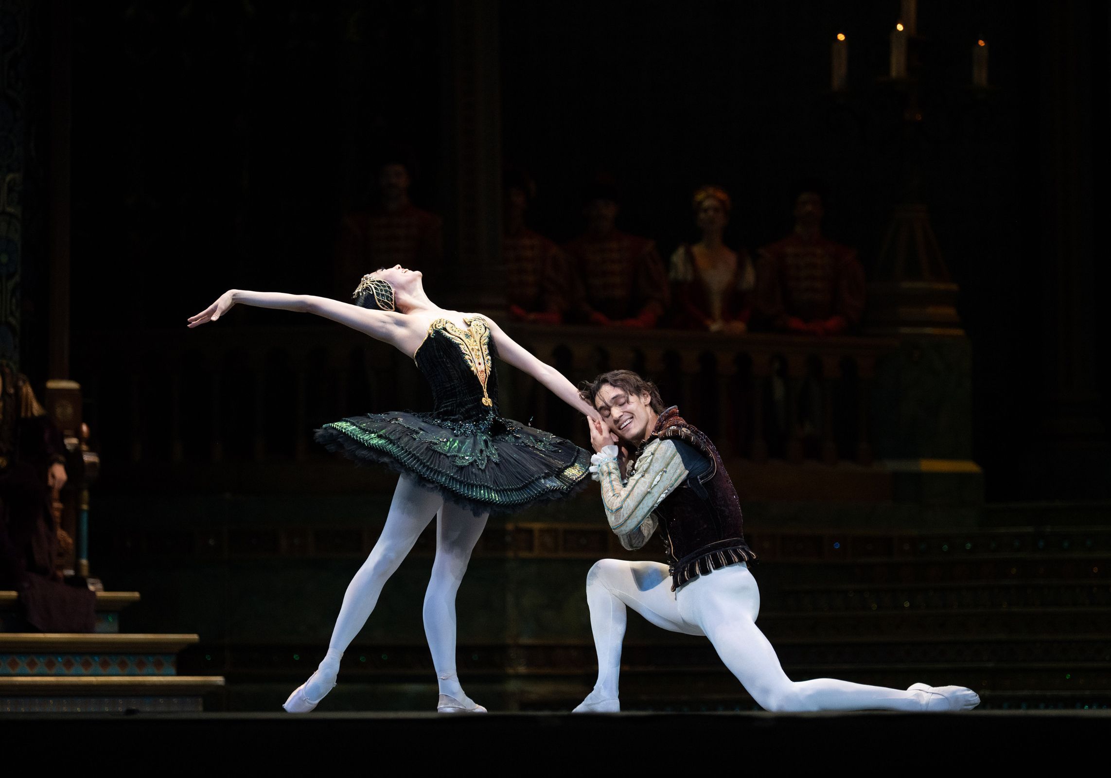 SunMi Park as Odile and Daniel Camargo as Prince Siegfried in <i>Swan Lake</i> © Nir Arieli