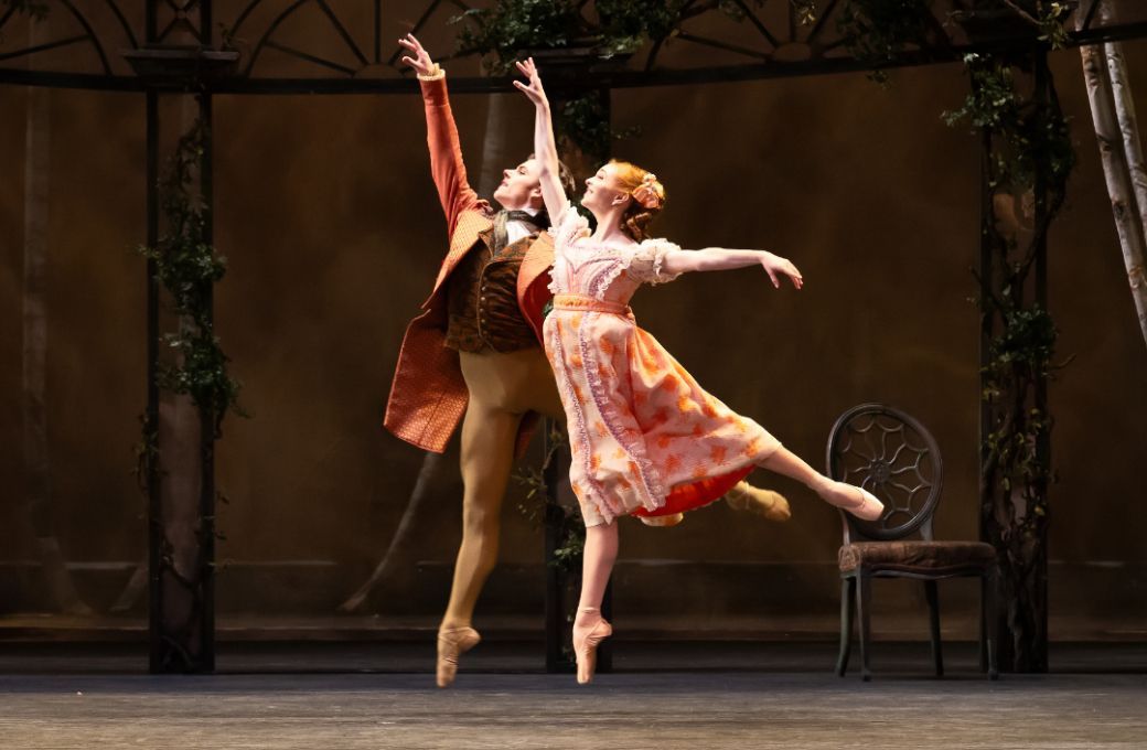 Zimmi Coker as Olga and Jake Roxander as Lensky in <i>Onegin</i> © Kyle Froman