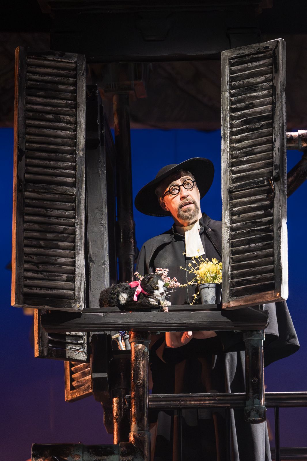 Julian Close (Don Basilio) &copy; Marc Brenner