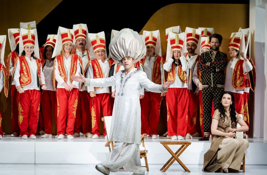 B&uuml;lent Ceylan (Bassa Selim), David Steffens (Osmin) und Adela Zaharia (Konstanze) &copy; Stephan Rabold