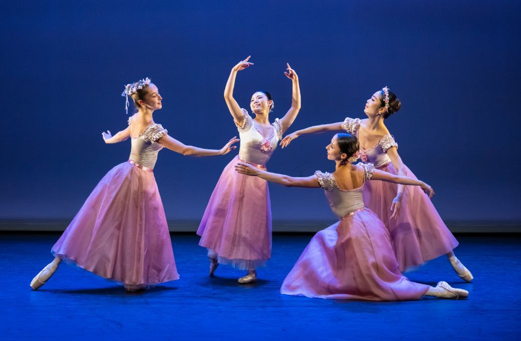 Annabel Foster, Hana Toyama, Mei Abe and Lyla Ireland in <i>Pas de Quatre</i> &copy; Foteini Christofilopoulou