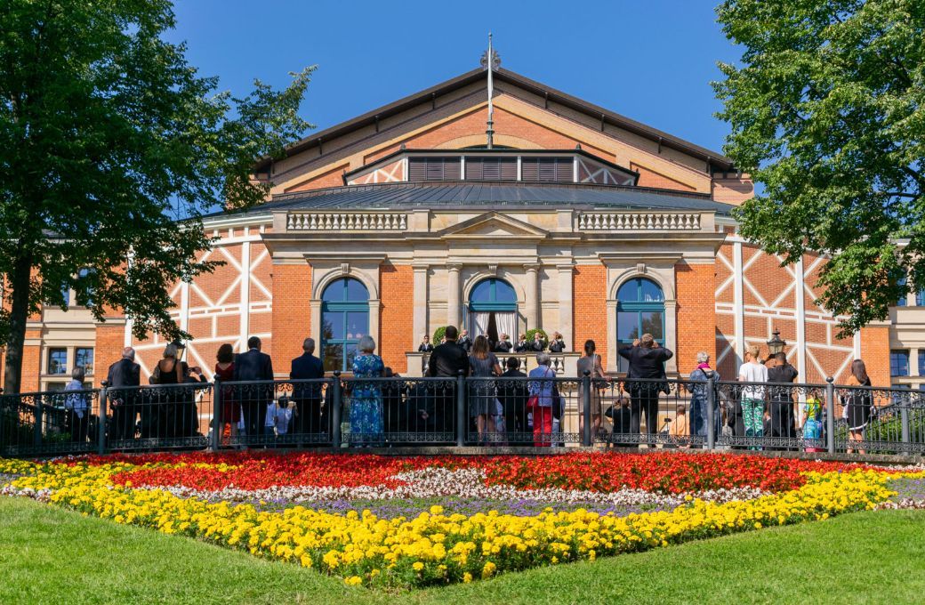 Fanfare on the Festspielhaus balcony © Meike Kratzer