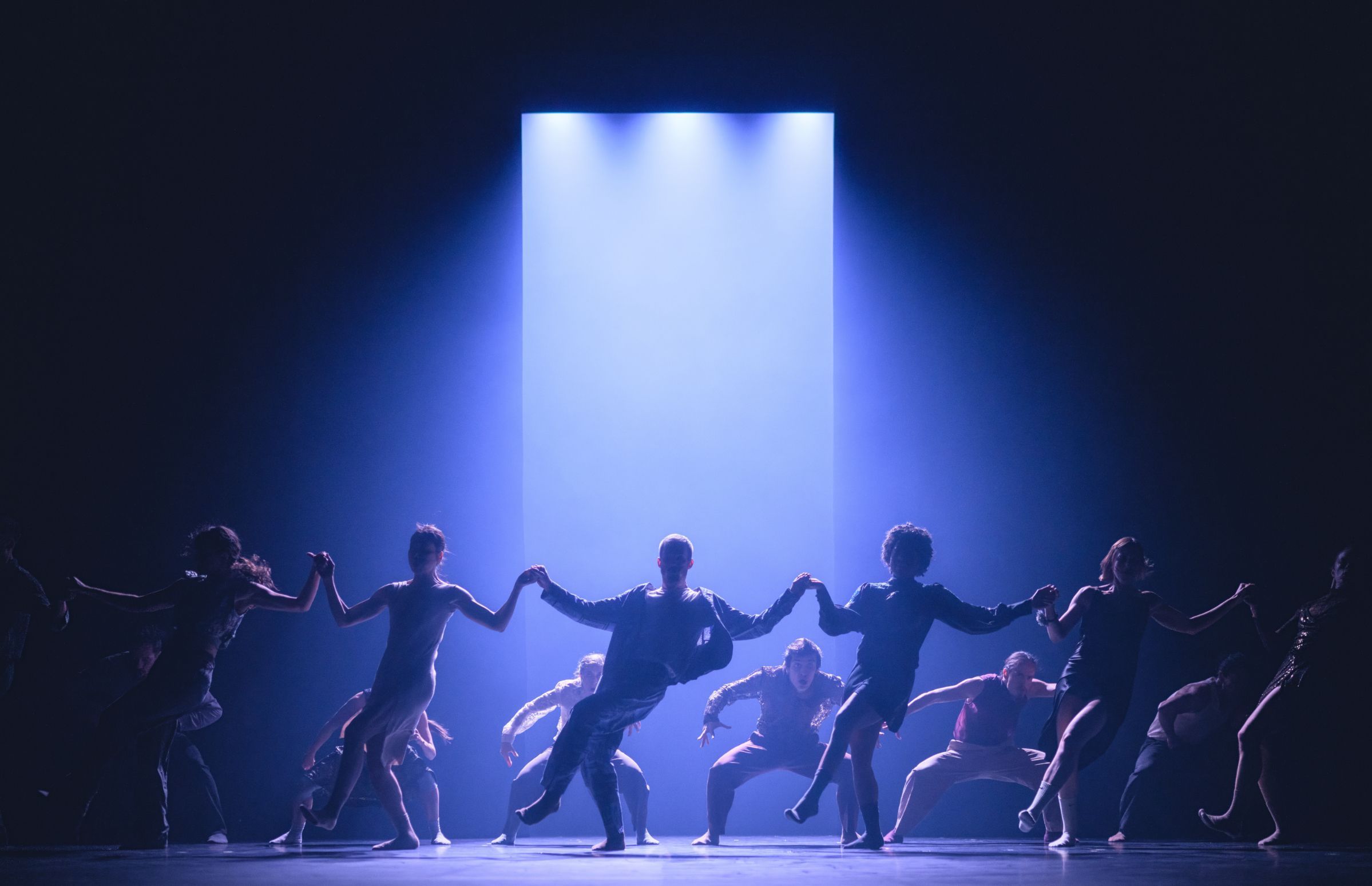 <i>Theatre of Dreams</i> de Hofesh Shechter au Théâtre de la Ville © Tom Visser