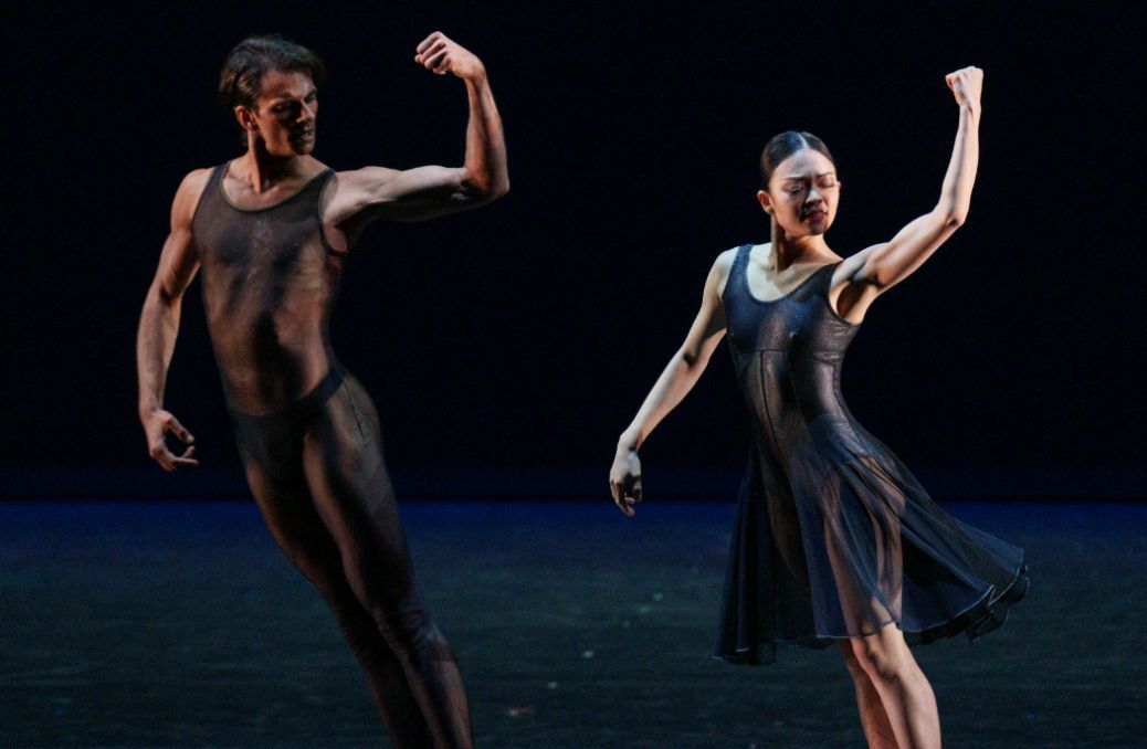 <i>Two Pieces for Het</i> de Hans van Manen par le Dutch National Ballet &copy; Altin Kaftira