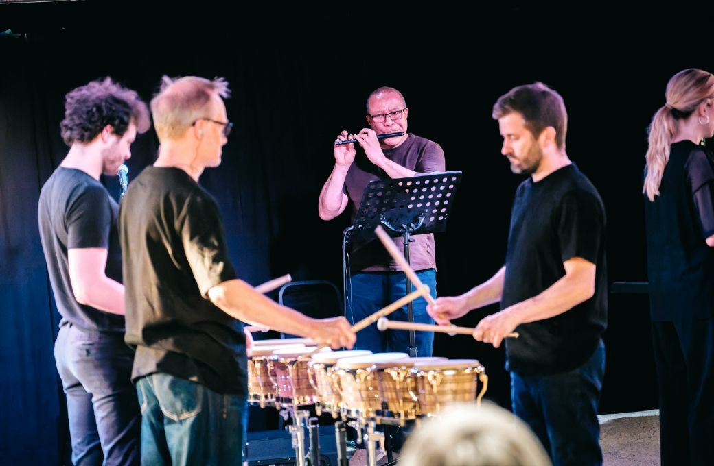 Rowland Sutherland (piccolo) with Colin Currie Group © Dan John Lloyd, courtesy of Bold Tendencies