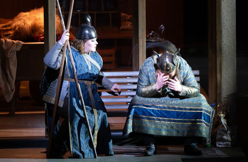 Miina-Liisa V&auml;rel&auml; (Br&uuml;nnhilde) und Nicholas Brownlee (Wotan) &copy; Monika Rittershaus