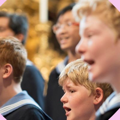 Wiener Sängerknaben (Vienna Boys Choir)