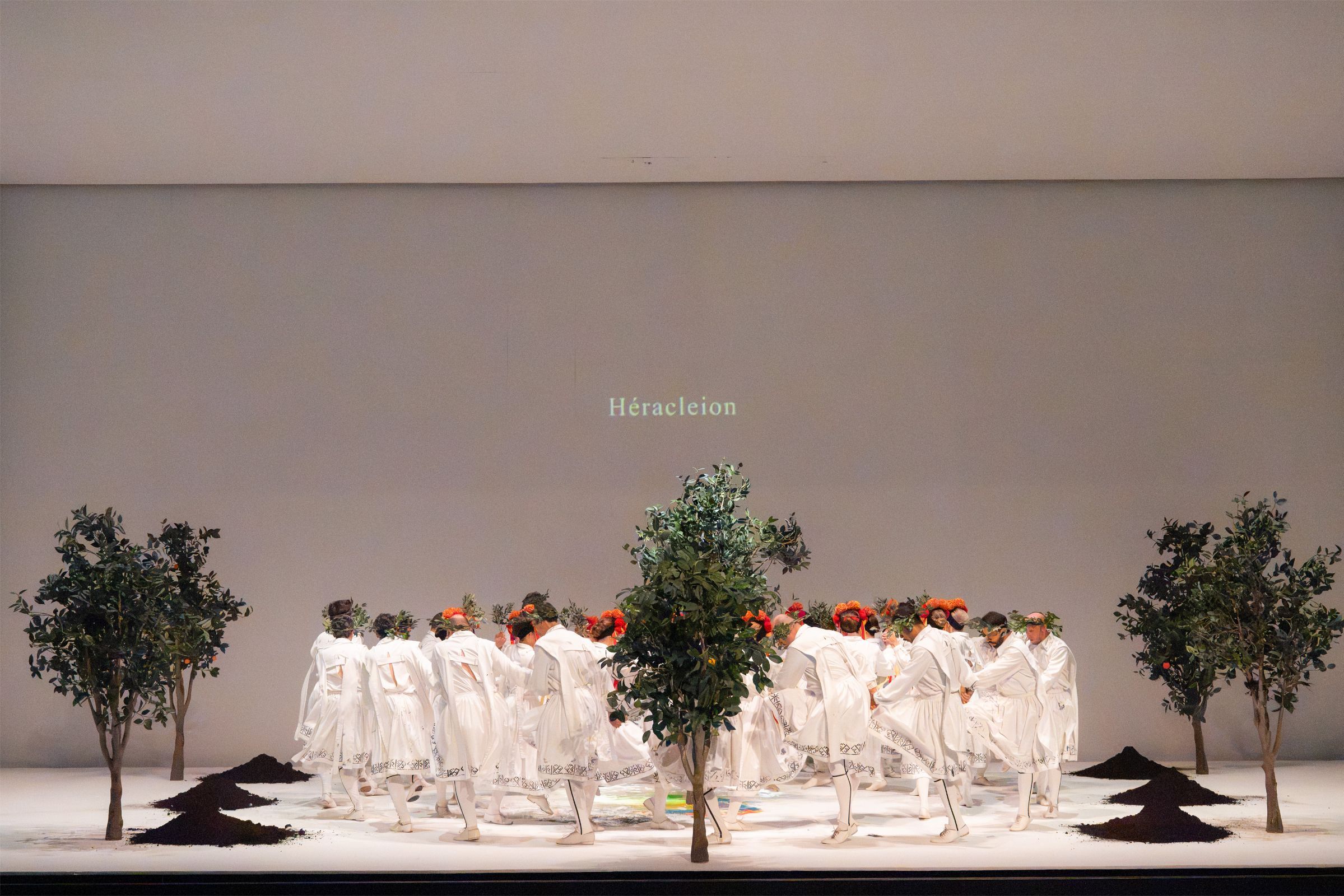 Le <i>Requiem</i> mis en scène par Romeo Castellucci à Aix-en-Provence &copy; Monika Rittershaus