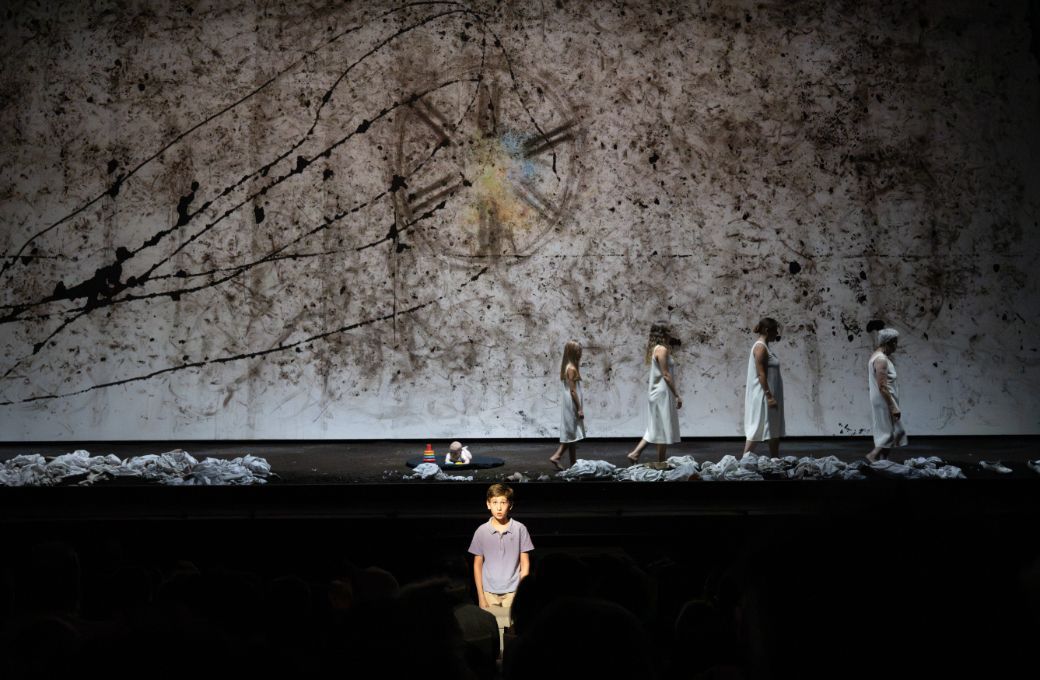 Le <i>Requiem</i> mis en sc&egrave;ne par Romeo Castellucci &agrave; Aix-en-Provence &copy; Monika Rittershaus