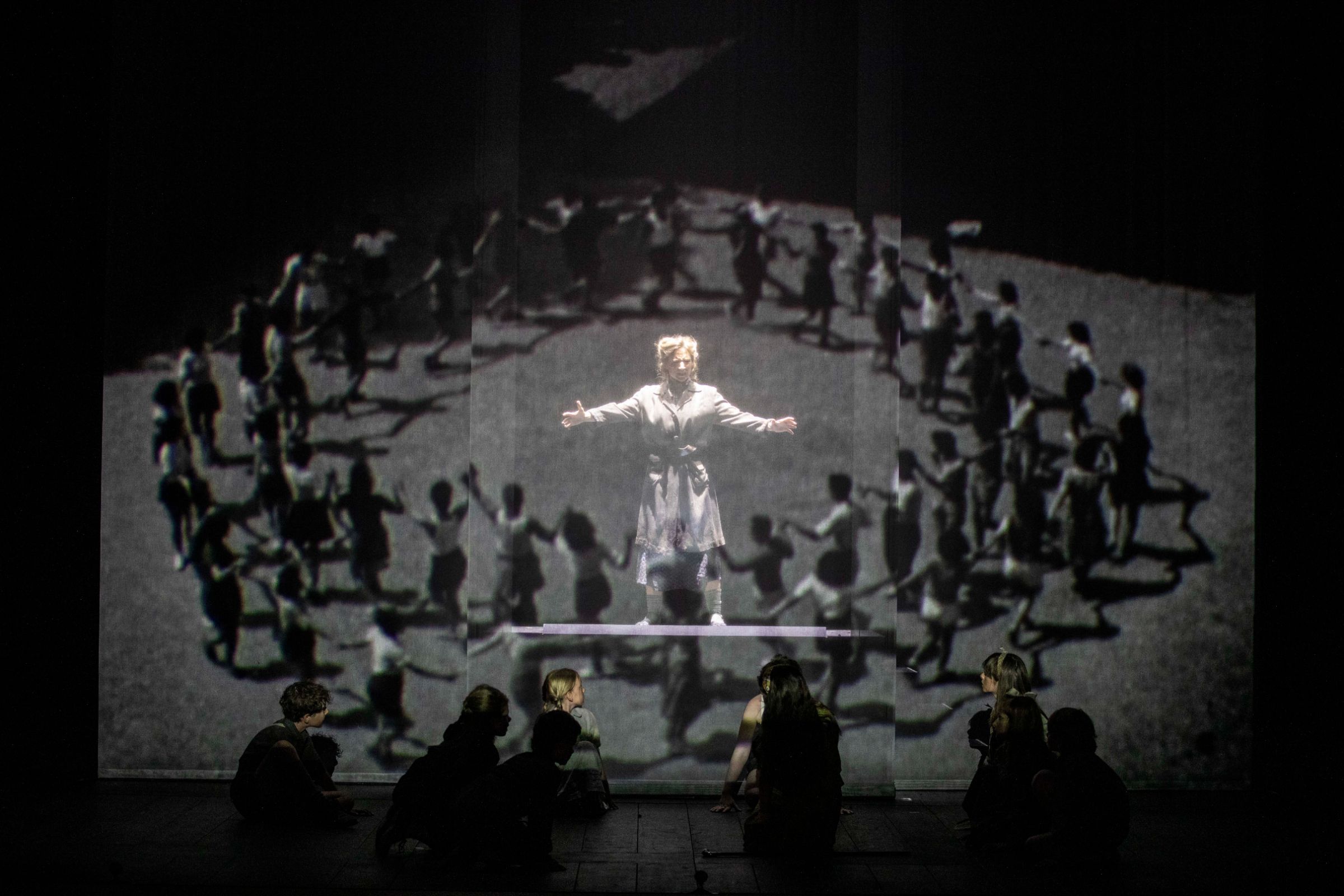 <i>La Flûte enchantée</i> mise en scène par Clément Cogitore à Aix &copy; Jean-Louis Fernandez