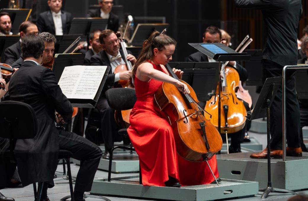 Karol&iacute;na Ž&aacute;kov&aacute; &copy; F&aacute;bio Po&ccedil;o | Casa da M&uacute;sica