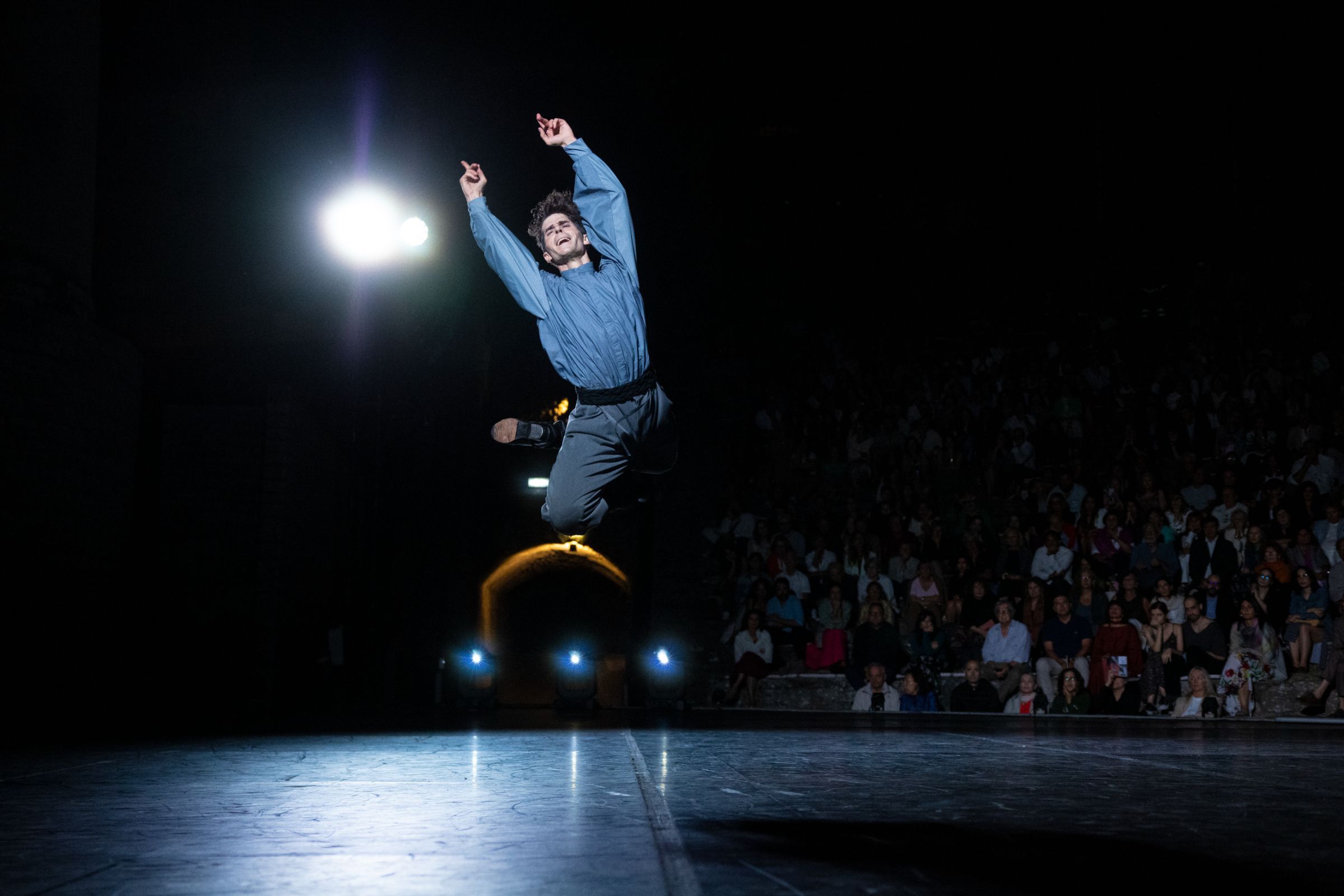 Sergio Bernal in <i>La sagra della primavera</i> at Teatro Romano, Festival dei Duo Mondi di Spoleto © Damiano Mongelli