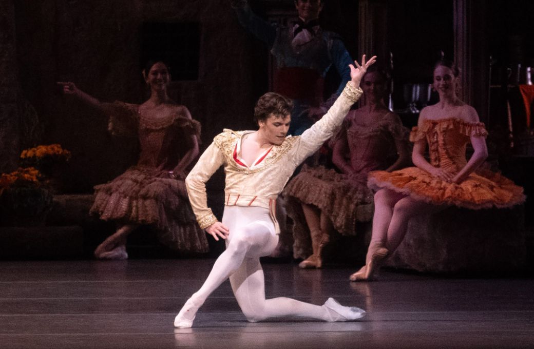 Jake Roxander as Basilio in <i>Don Quixote</i> &copy; Nir Arieli