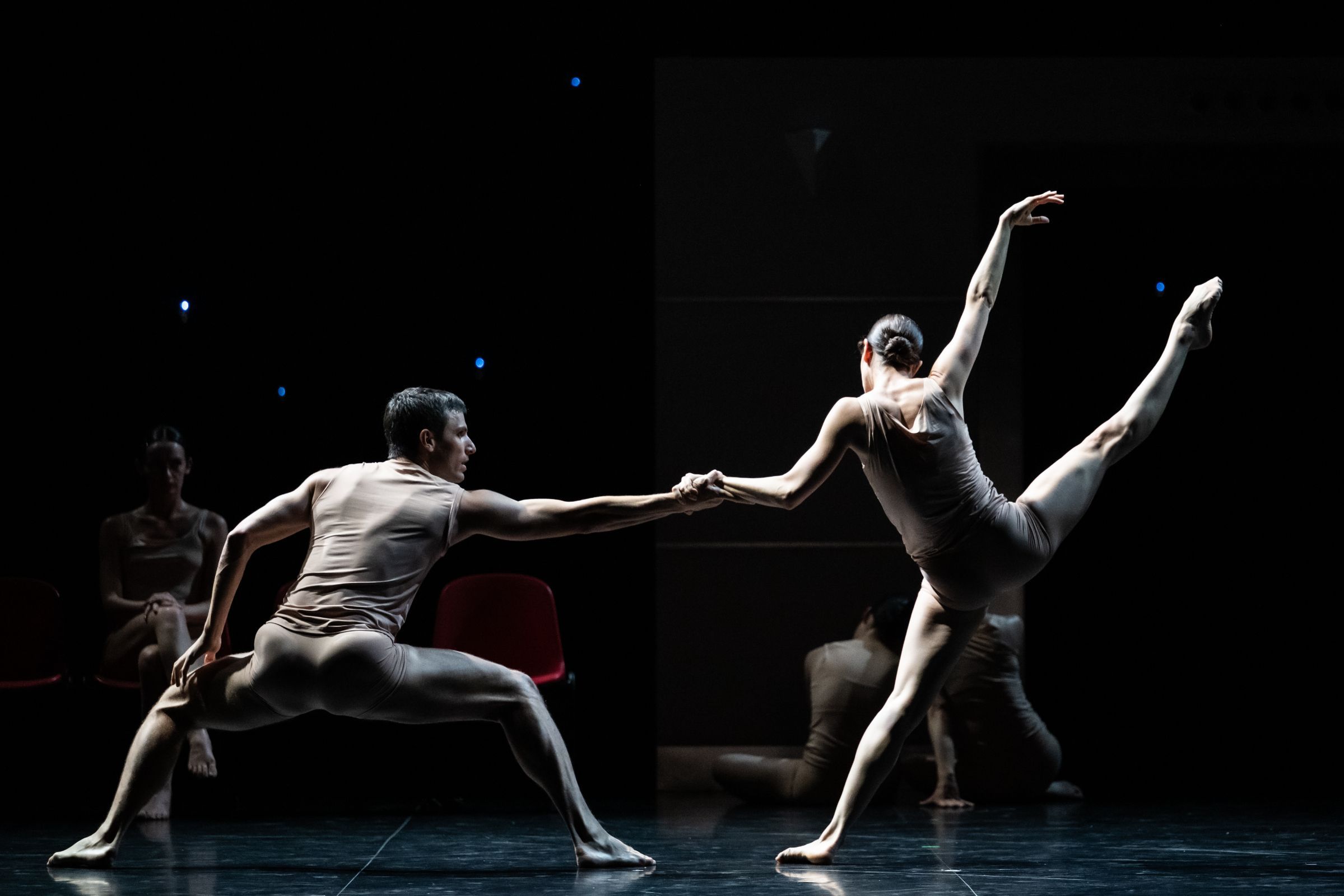 Yvon Demol and Laurène Levy in Micaela Taylor’s <i>Dreams This Way</i> &copy; Julien Benhamou