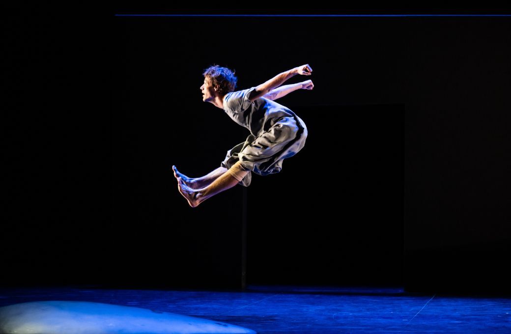 Milo Av&ecirc;que in Mats Ek&rsquo;s <i>Solo for Two</i> &copy; Julien Benhamou