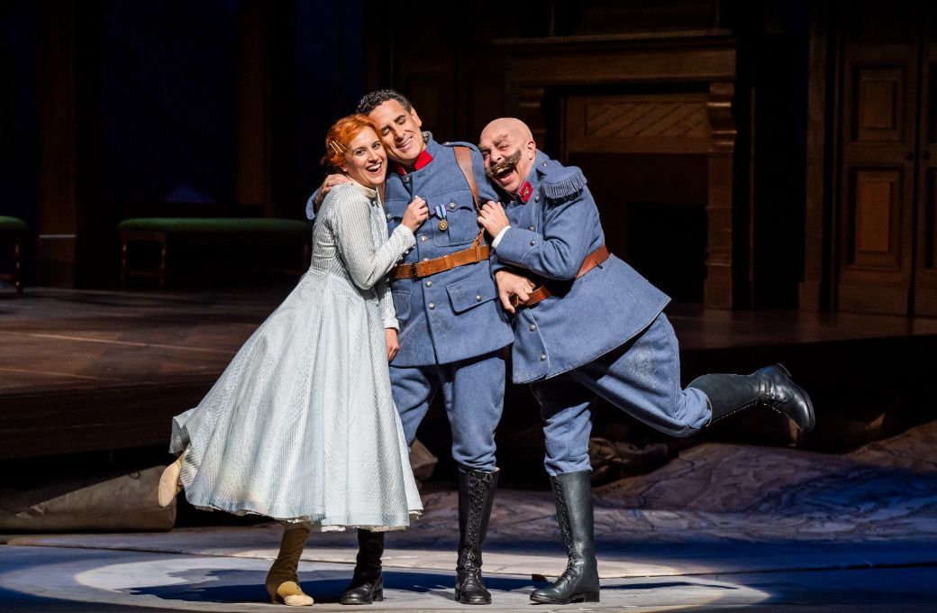 Sara Blanch (Marie), Juan Diego Fl&oacute;rez (Tonio) and Paolo Bordogna (Sulpice) &copy; RBO | Tristram Kenton