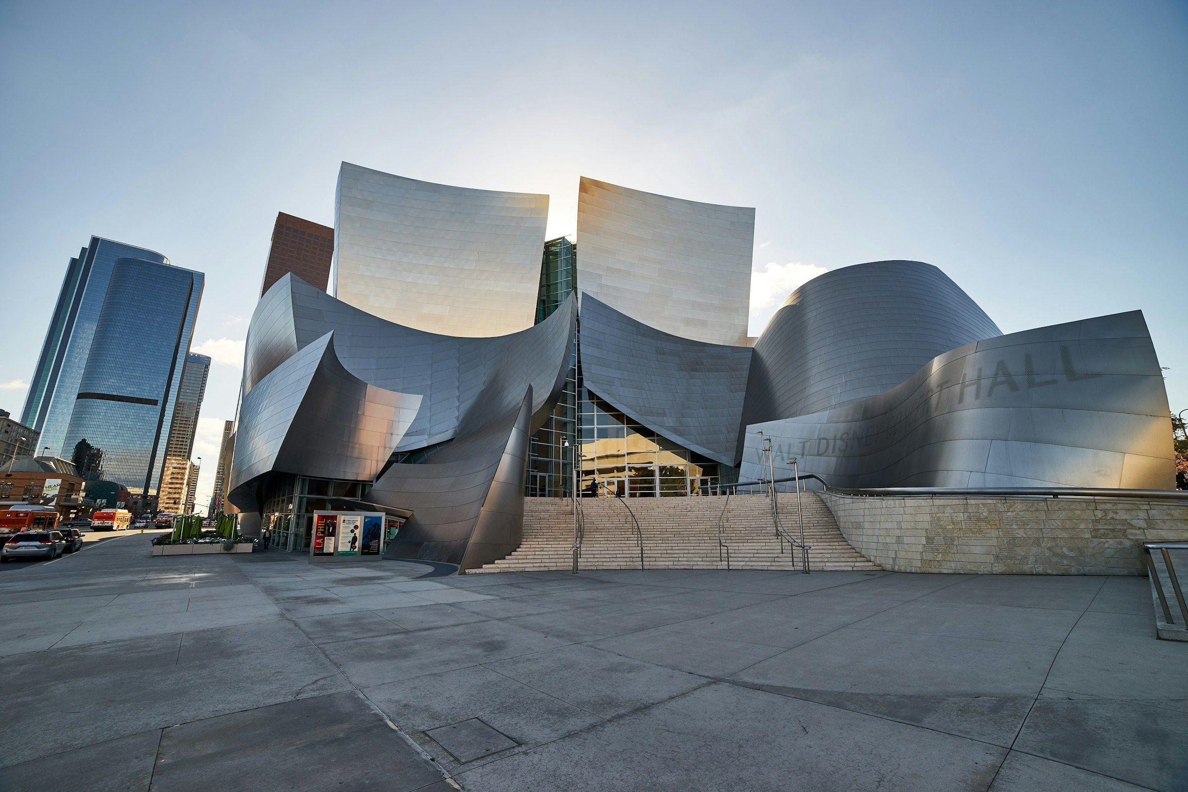 Walt Disney Concert Hall, Los Angeles &copy; Tim Cheung | Unsplash