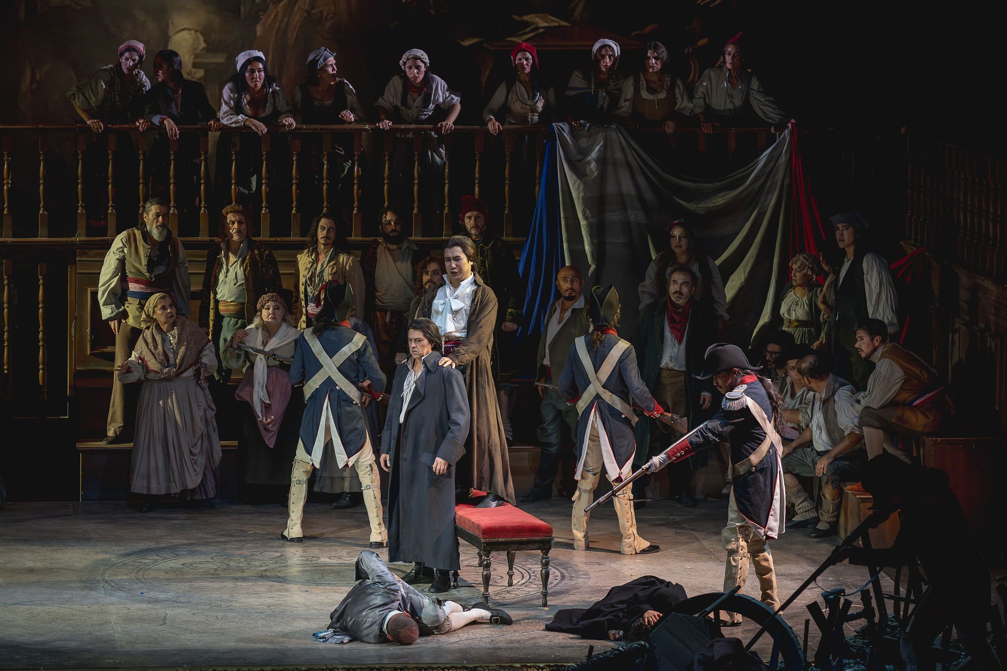 Antonio Gandía (Andrea Chénier) y Gihoon Kim (Carlo Gérard) &copy; Maria Pia Merani | Municipal de Santiago