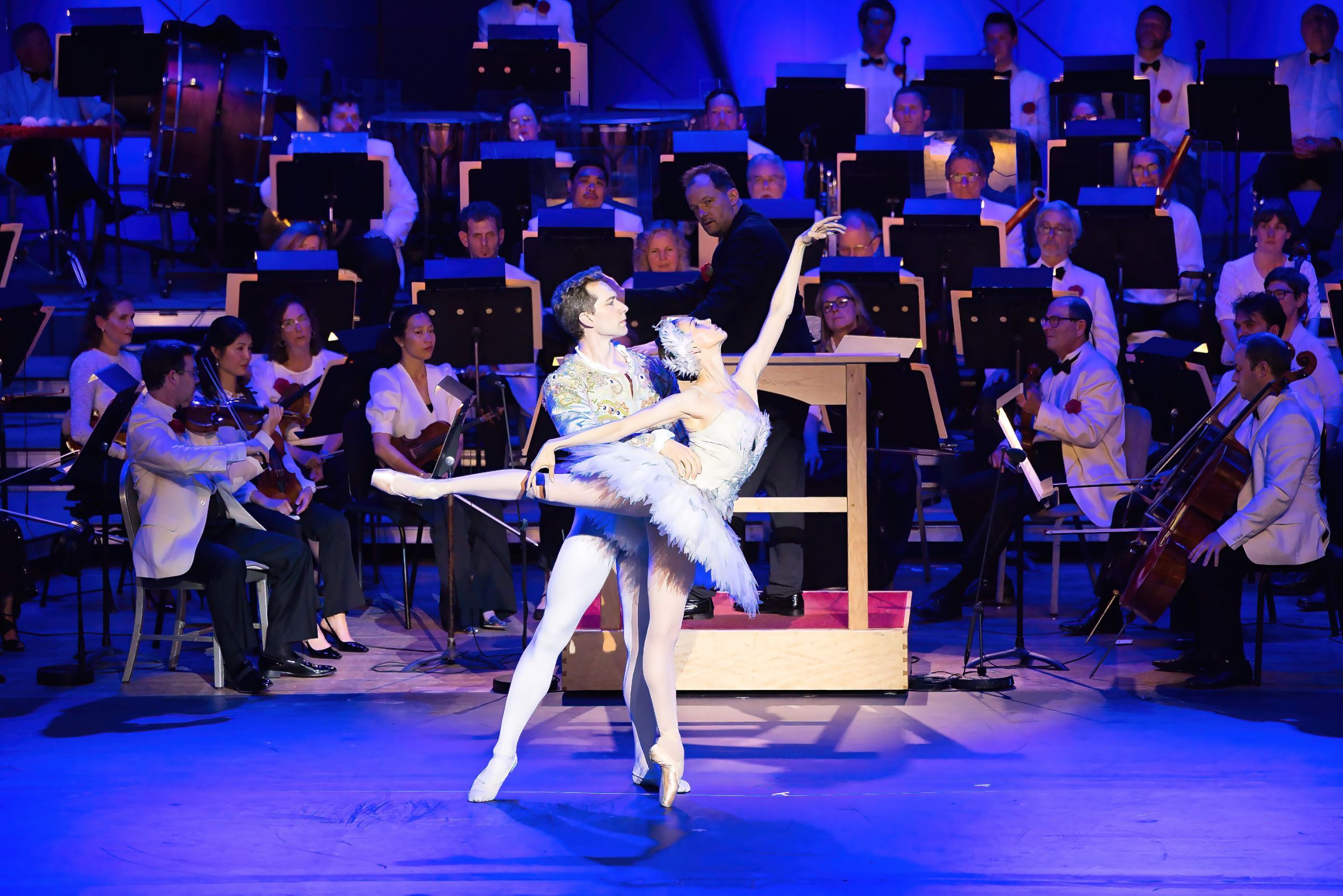 Patrick Yocum, Viktorina Kapitonova and the Boston Symphony Orchestra © Hilary Scott, courtesy of the BSO