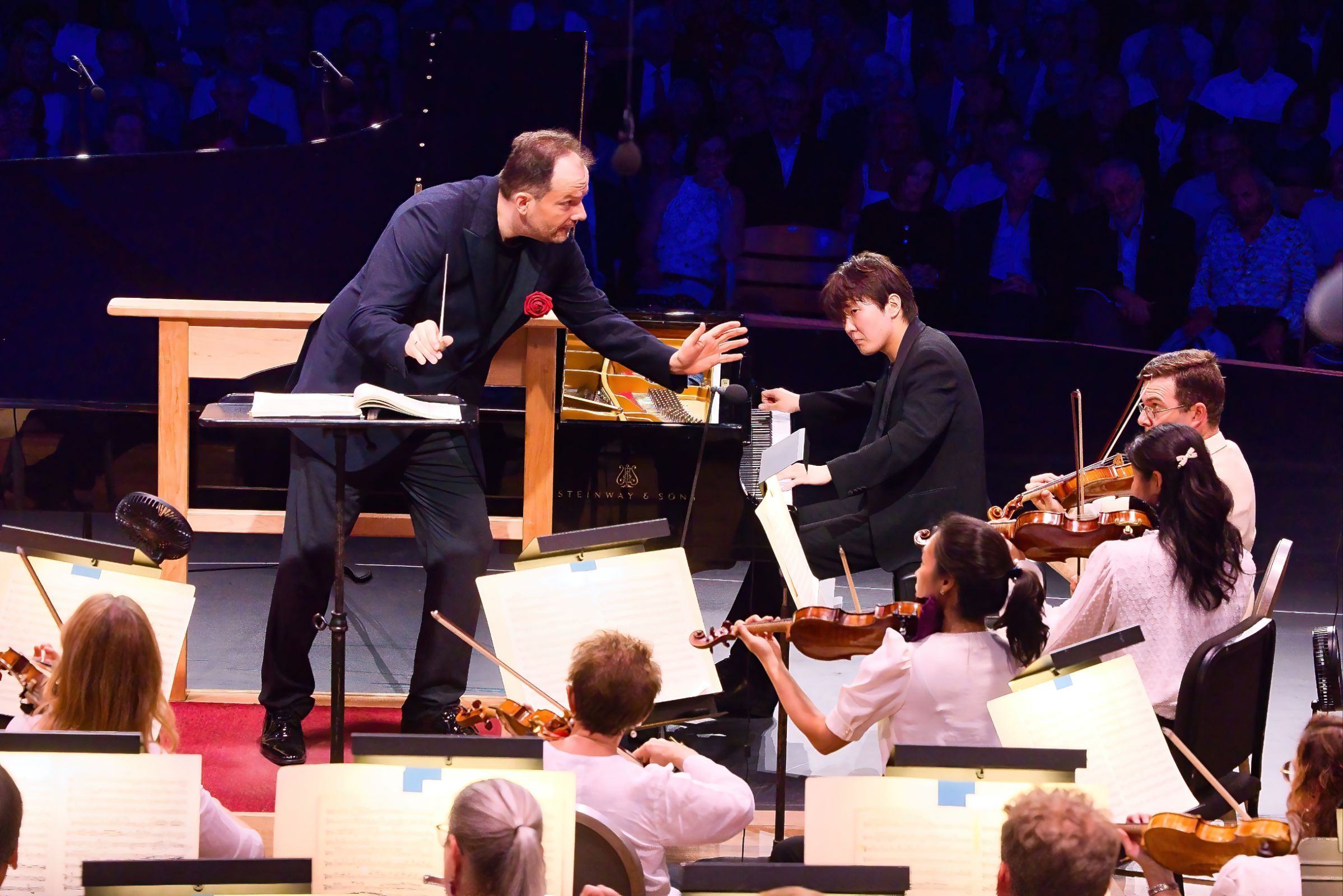 Andris Nelsons, Seong-Jin Cho and the Boston Symphony Orchestra © Hilary Scott, courtesy of the BSO