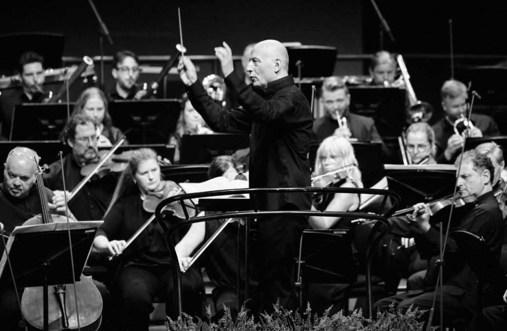 Paavo J&auml;rvi conducts the Estonian Festival Orchestra &copy; Kaupo Kikkas