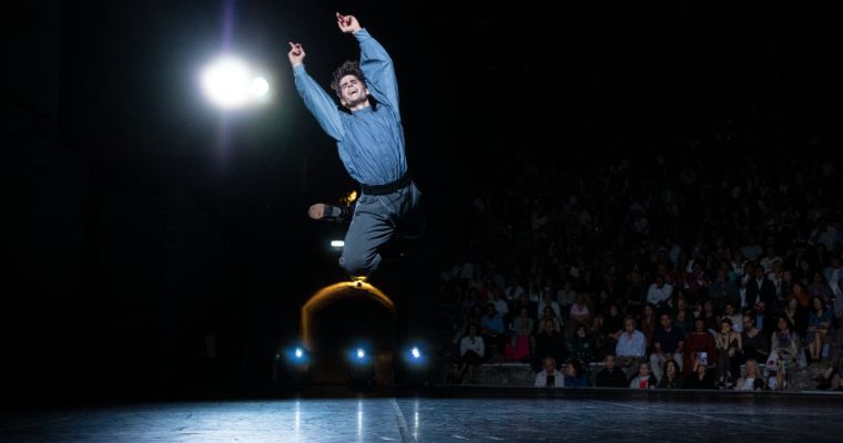 Sergio Bernal in <i>La sagra della primavera</i> at Teatro Romano, Festival dei Duo Mondi di Spoleto © Damiano Mongelli