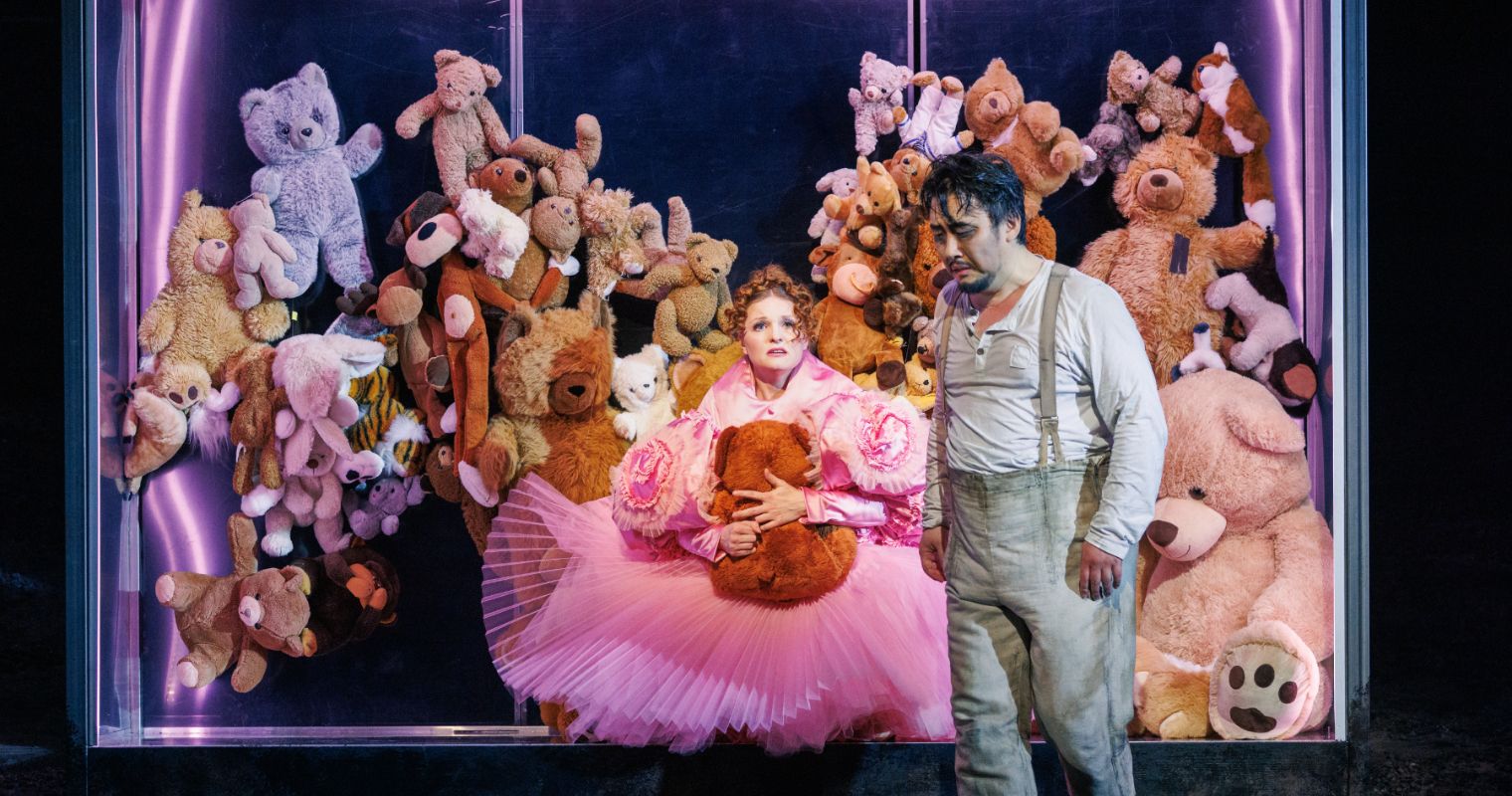Erschütternde Tragik: Verdis <i>Rigoletto</i> am Badischen Staatstheater Karlsruhe &copy; Felix Grünschloß