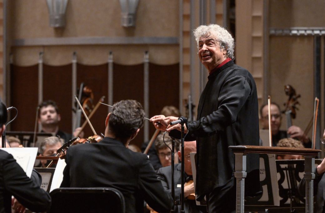 Semyon Bychkov conducts The Cleveland Orchestra © Yevhen Gulenko