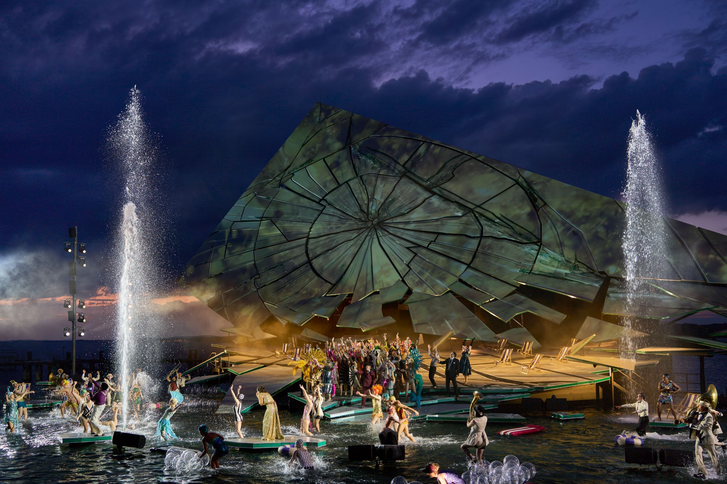 <i>La traviata</i> &copy; Bregenzer Festspiele | Anja Koehler