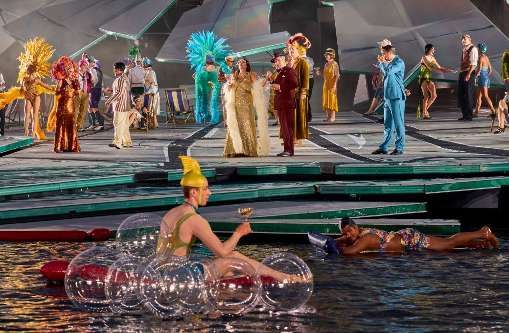 <i>La traviata</i> &copy; Bregenzer Festspiele | Anja Koehler