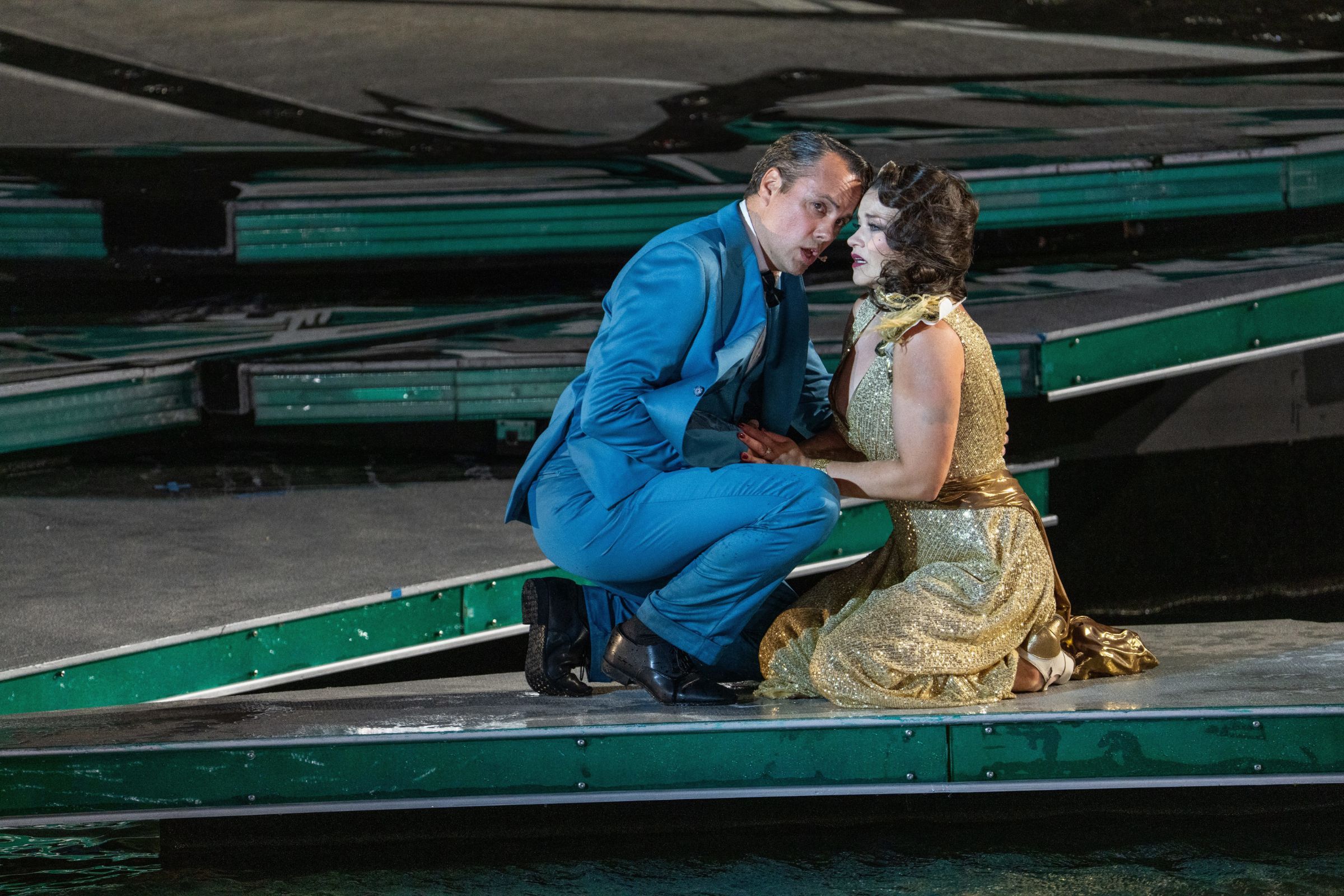 Julien Behr (Alfredo) und Marjukka Tepponen (Violetta) &copy; Bregenzer Festspiele | Daniel Ammann