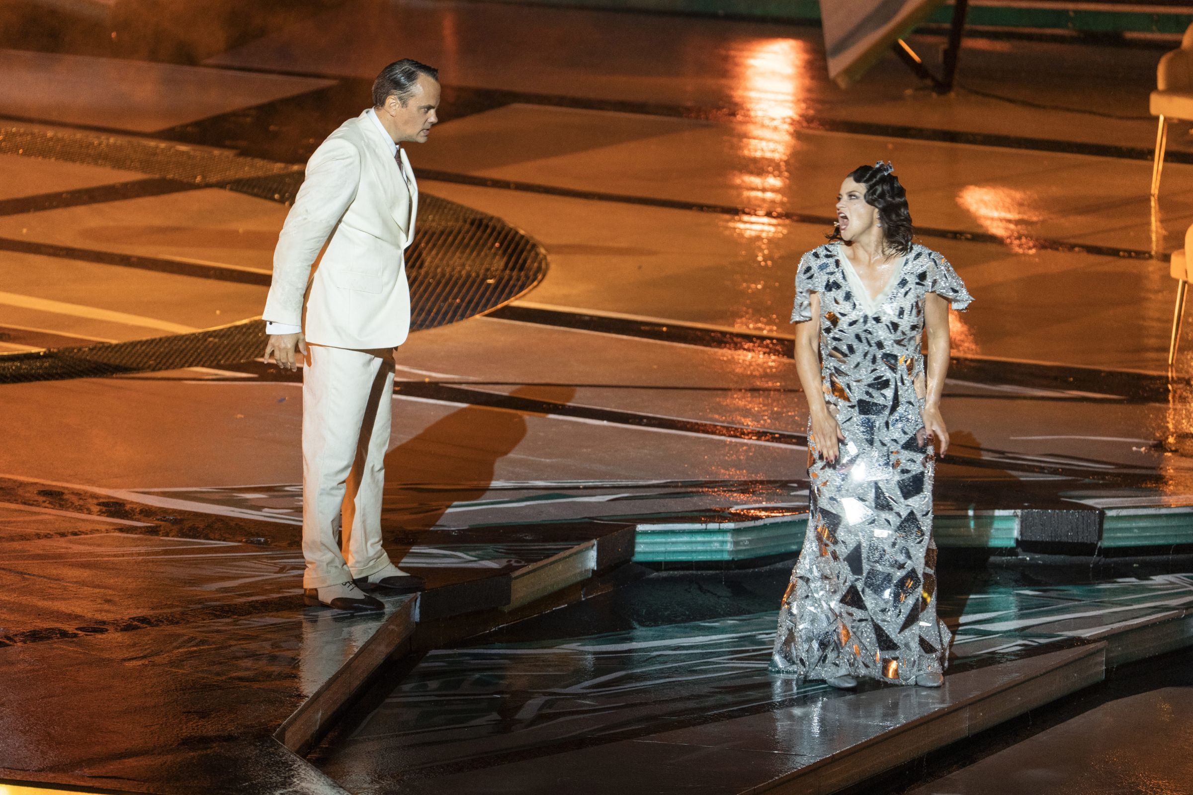 Julien Behr (Alfredo) und Marjukka Tepponen (Violetta) &copy; Bregenzer Festspiele | Daniel Ammann