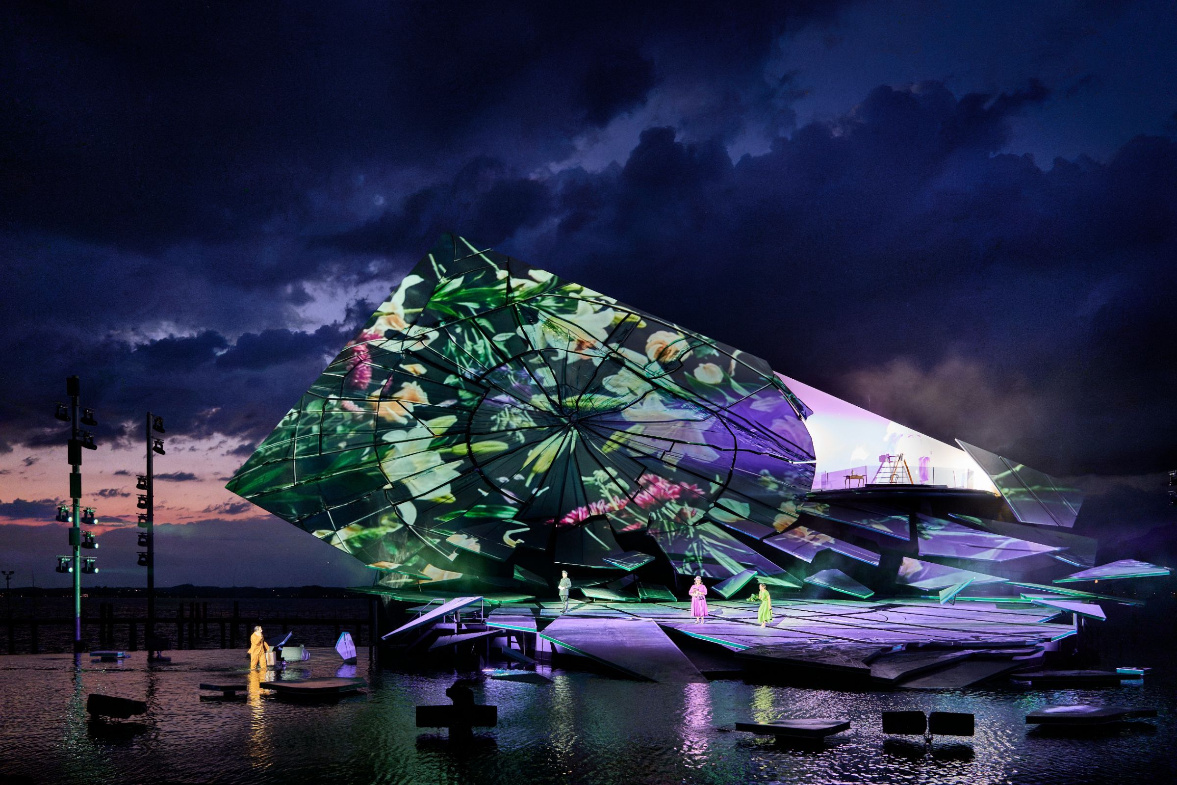 <i>La traviata</i> &copy; Bregenzer Festspiele | Anja Koehler