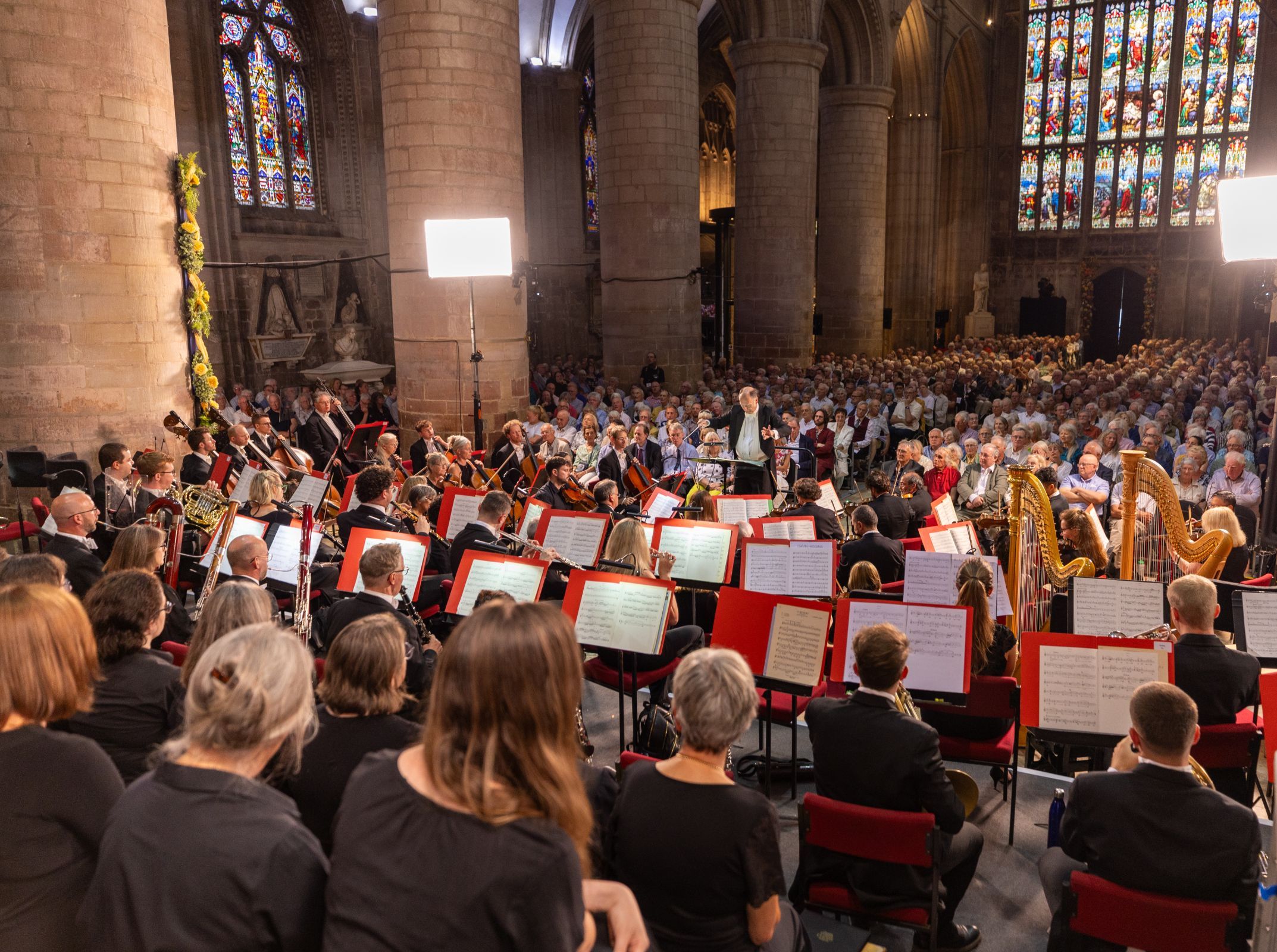 Adrian Partington conducts the Philharmonia in Gloucester Cathedral &copy; Three Choirs Festival | Dale Hodgetts