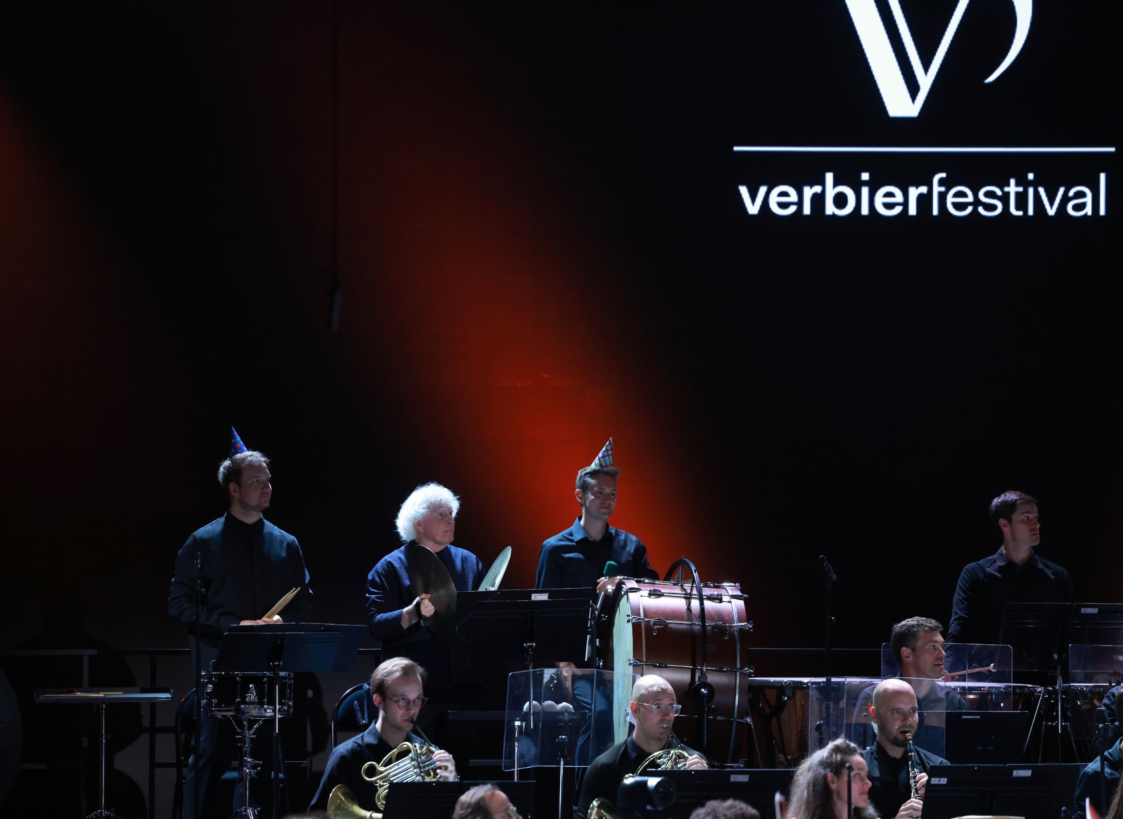 Simon Rattle au sein du VFCO &copy; Verbier Festival / Anne du Chastel