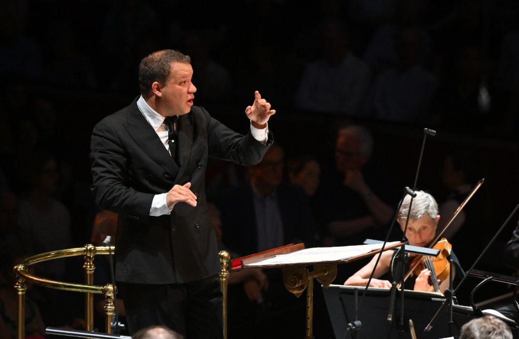 Ryan Bancroft conducts the BBC National Orchestra of Wales &copy; BBC | Mark Allan