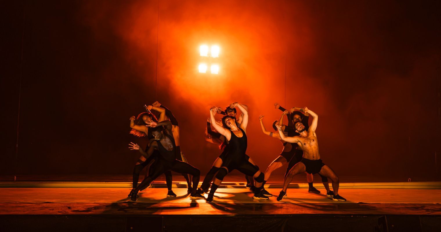 L'humanité vibrante de <i>Carcaça</i> de Marco da Silva Ferreira au festival Paris l'été &copy; Gestuelle