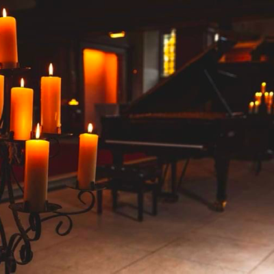 &copy; piano candles