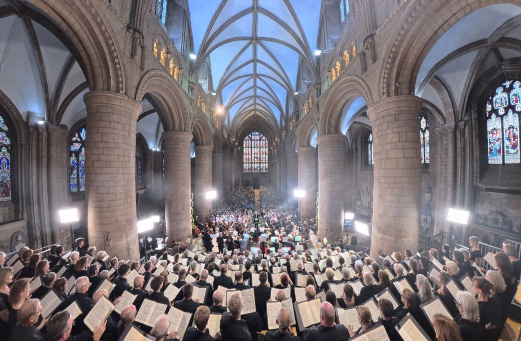 The Three Choirs Festival Chorus in Gloucester Cathedral © James O’Driscoll
