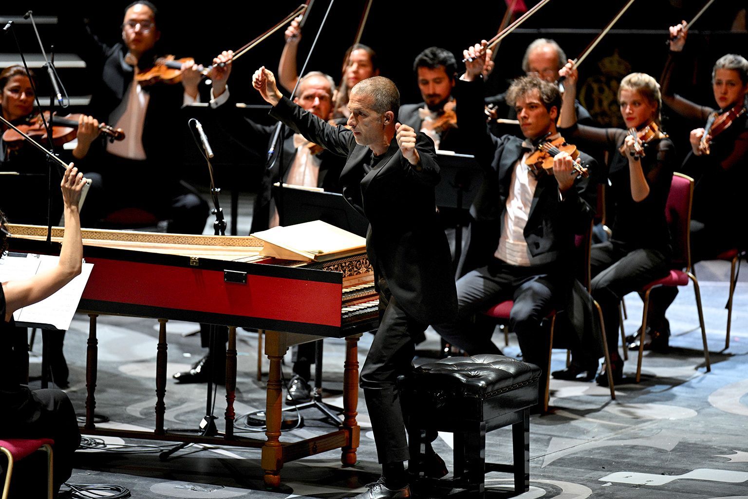 Omer Meir Wellber conducts the Deutsche Kammerphilharmonie Bremen &copy; BBC | Chris Christodoulou