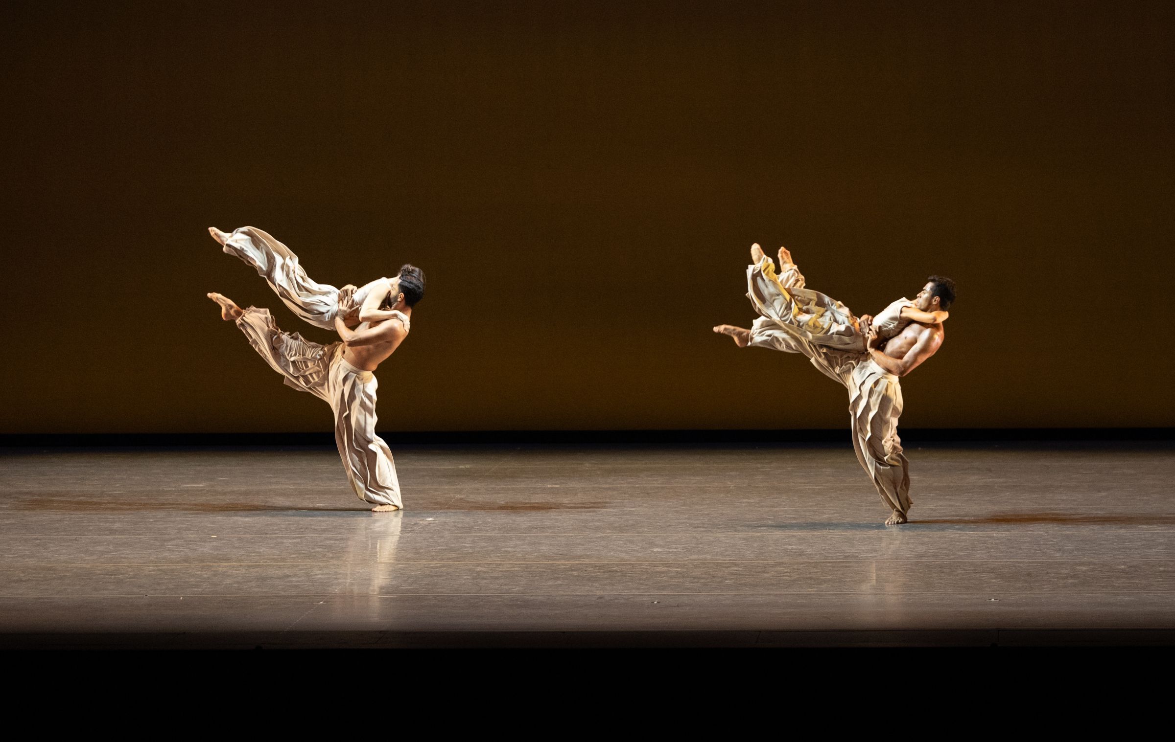 Andrea Mish, Kevin Ortiz Lemus, Amanda Ostuni and Thierry Blannchard in <i>Trança</i> &copy; Rosalie O'Connor