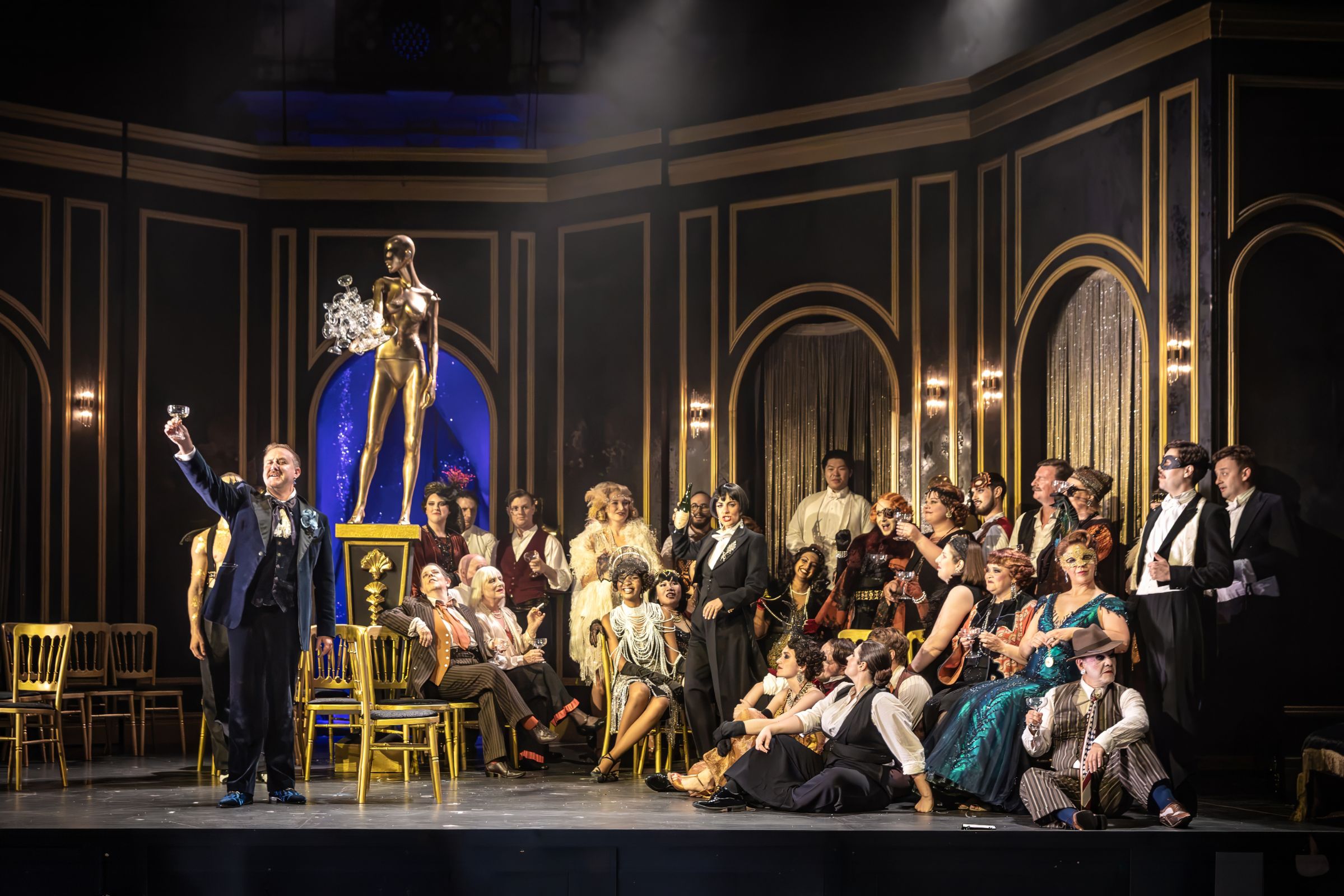 Fun, if not quite fizzy: Opera Holland Park’s <i>Fledermaus</i> &copy; Craig Fuller