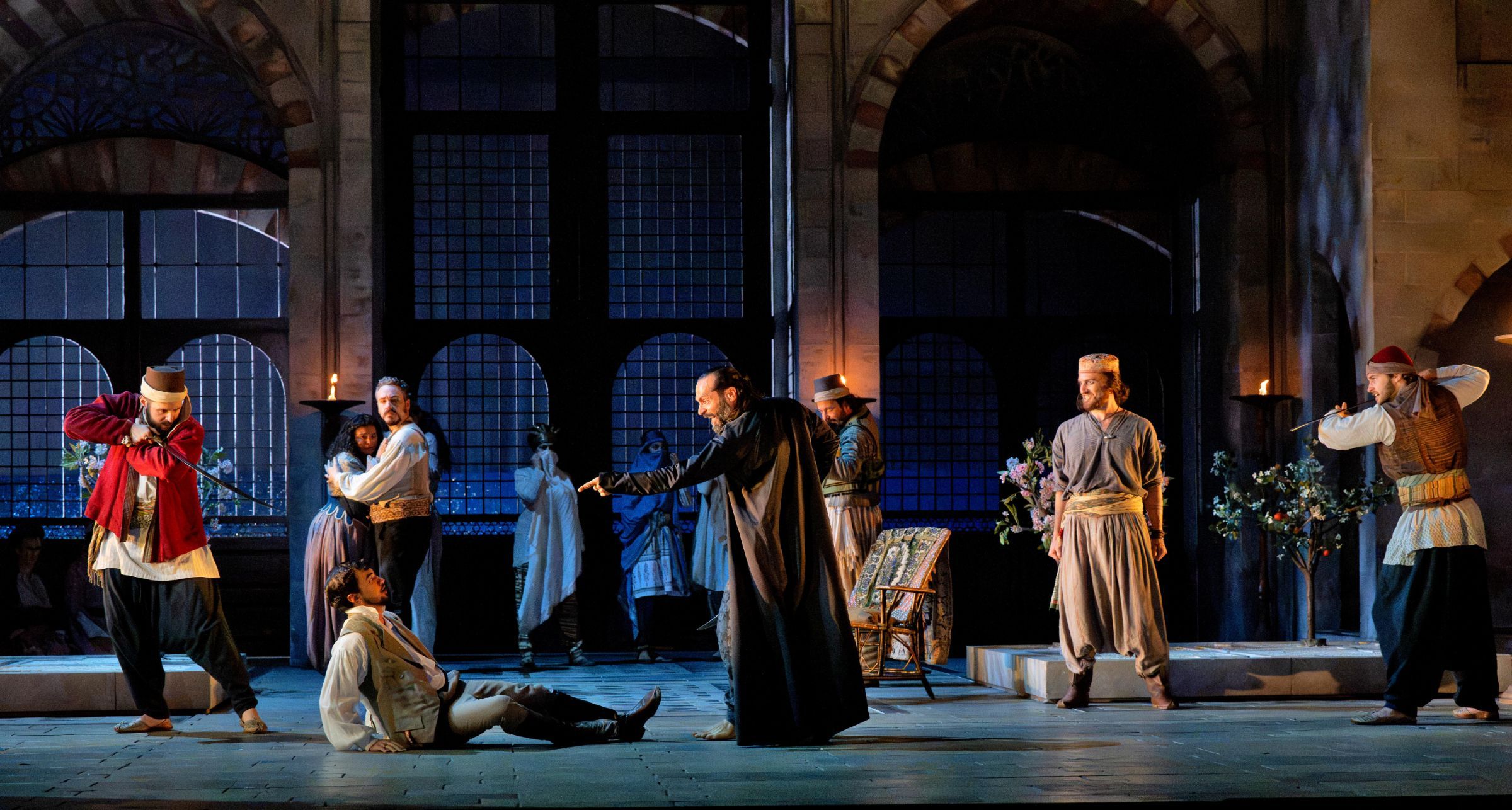 Anthony León, Franck Saurel, Julie Roset, Thomas Cilluffo and Michael Mofidian © Glyndebourne Productions Ltd. Photo: Bill Knight