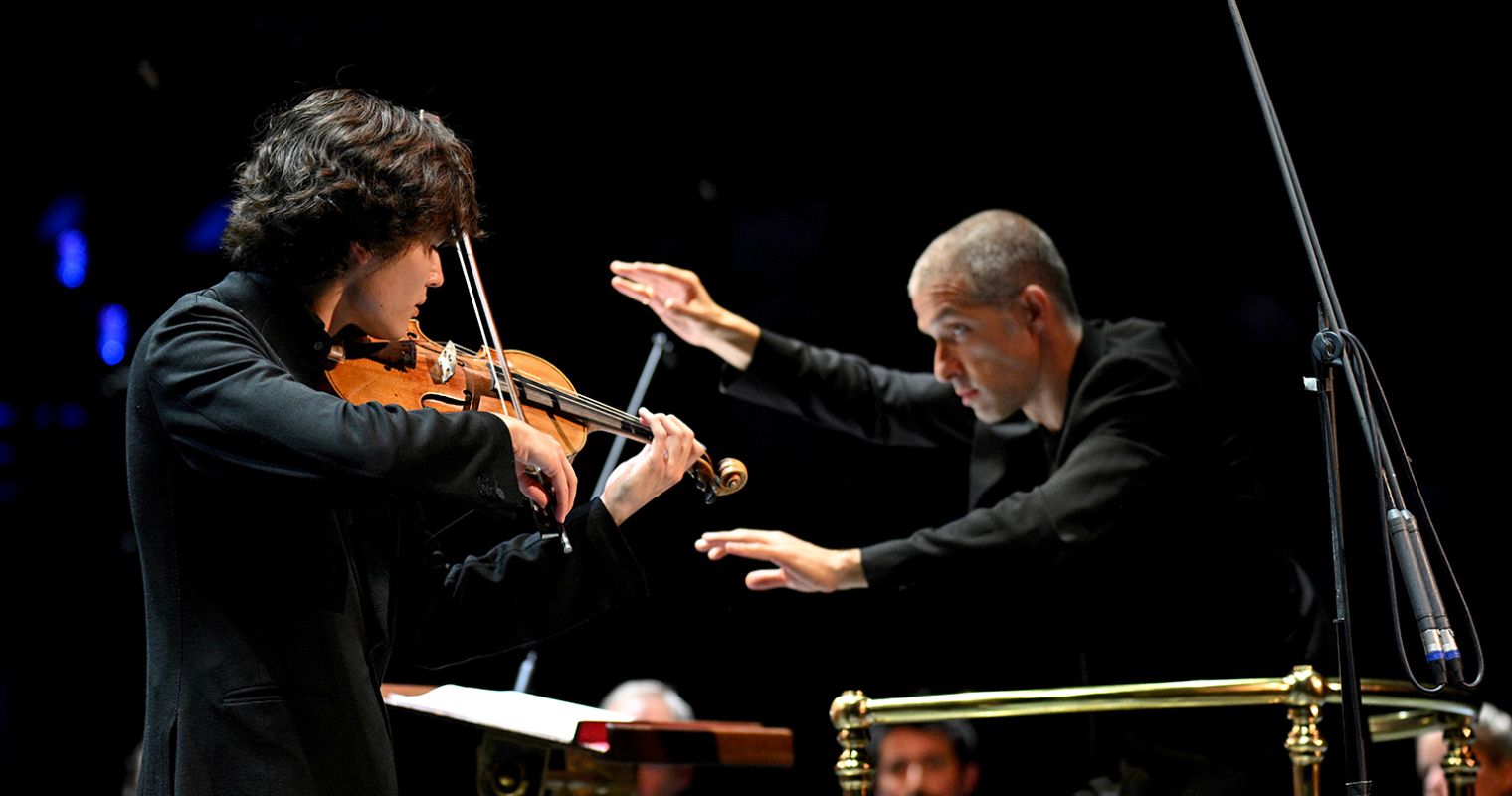 Omer Meir Wellber and Daniel Lozakovich: an energetic workout with DKam at the Proms &copy; BBC | Chris Christodoulou